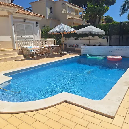 Santos In Quinta Do فيلة *