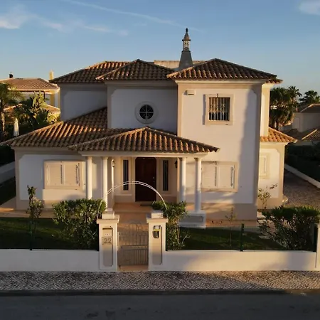 Santos In Quinta Do *