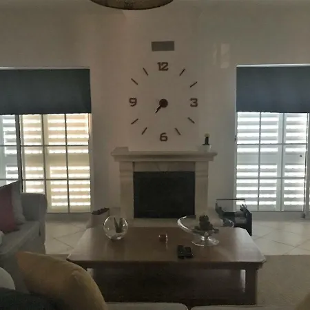 Santos In Quinta Do Villa